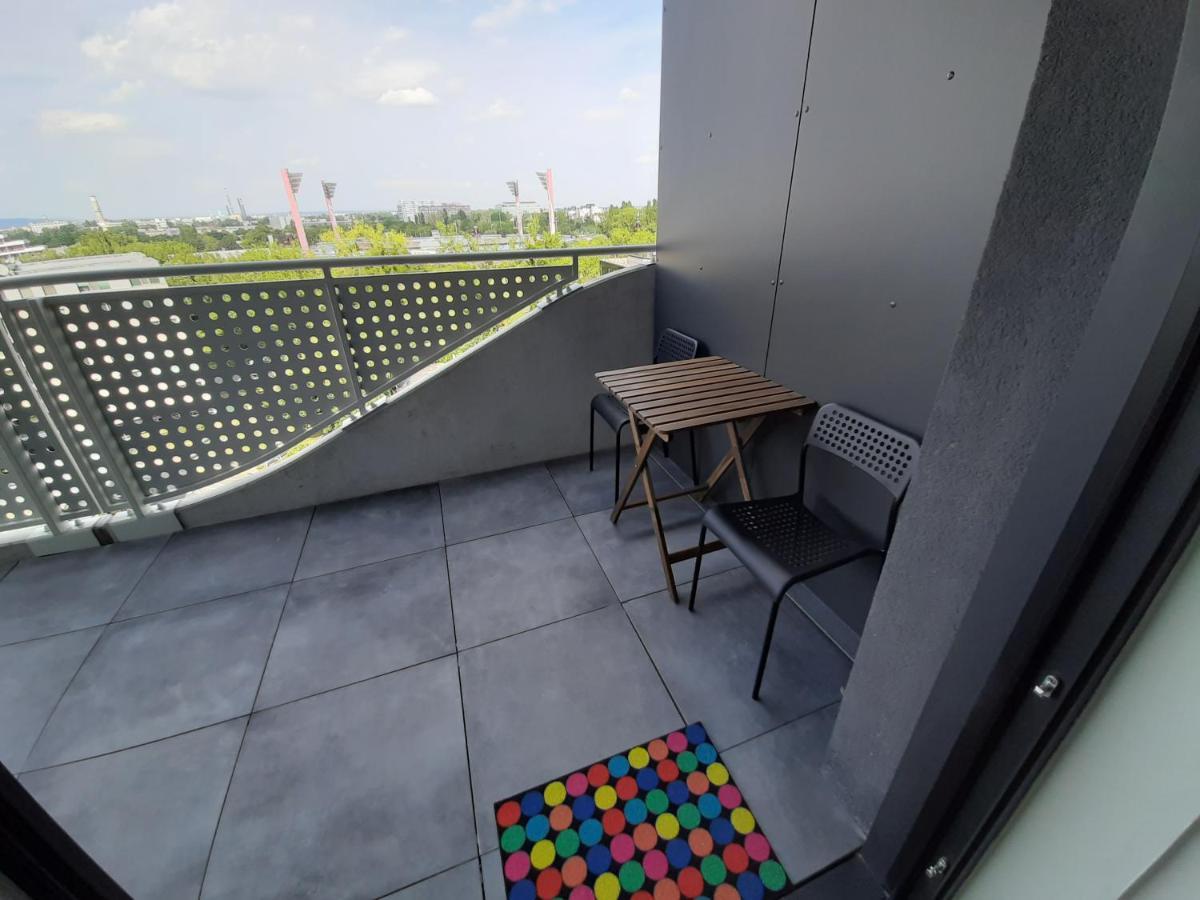 Apartment Cherry Bratislava & Free Parking Exterior foto